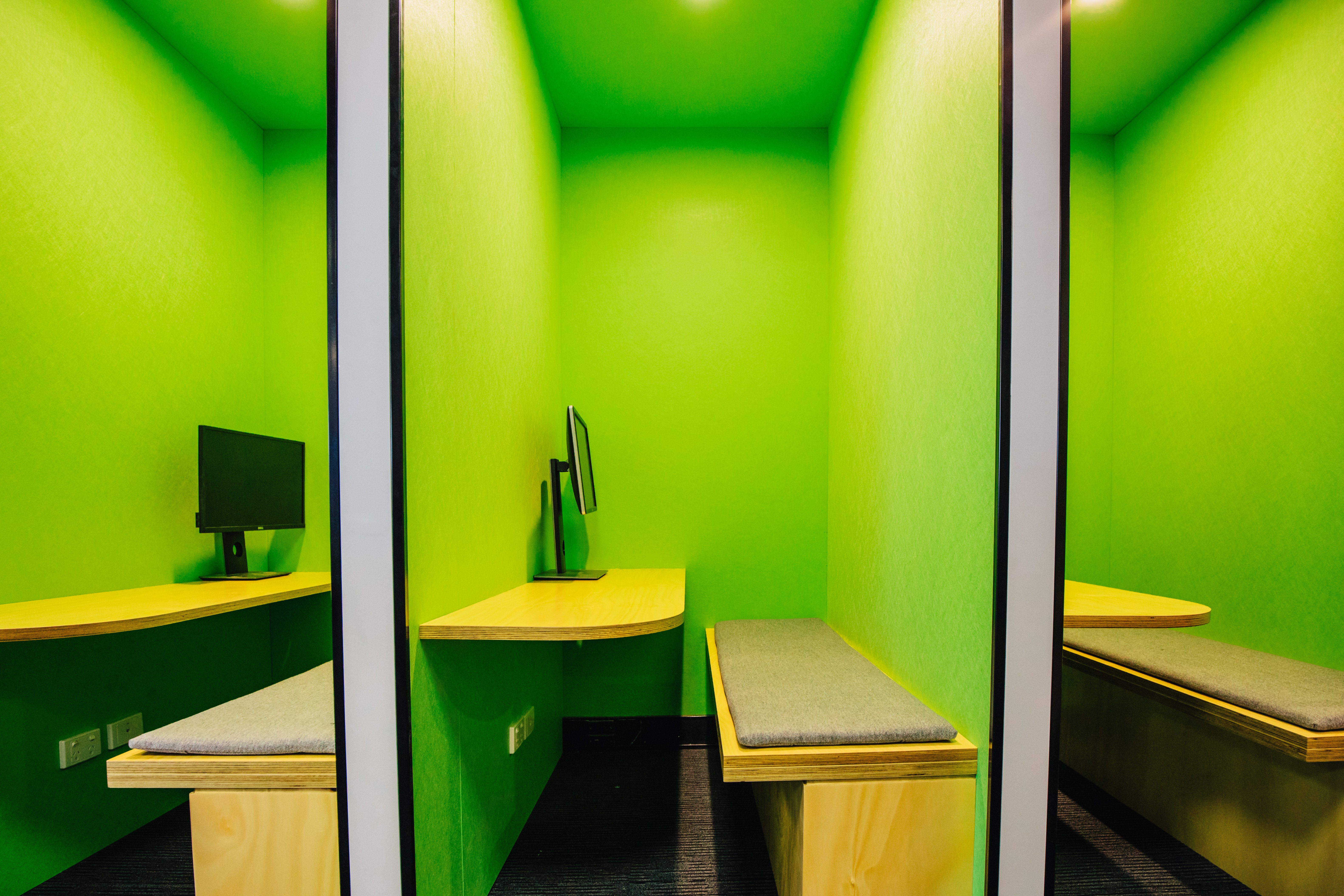 Symmetry Commercial - 128 Exhibiton St-9785