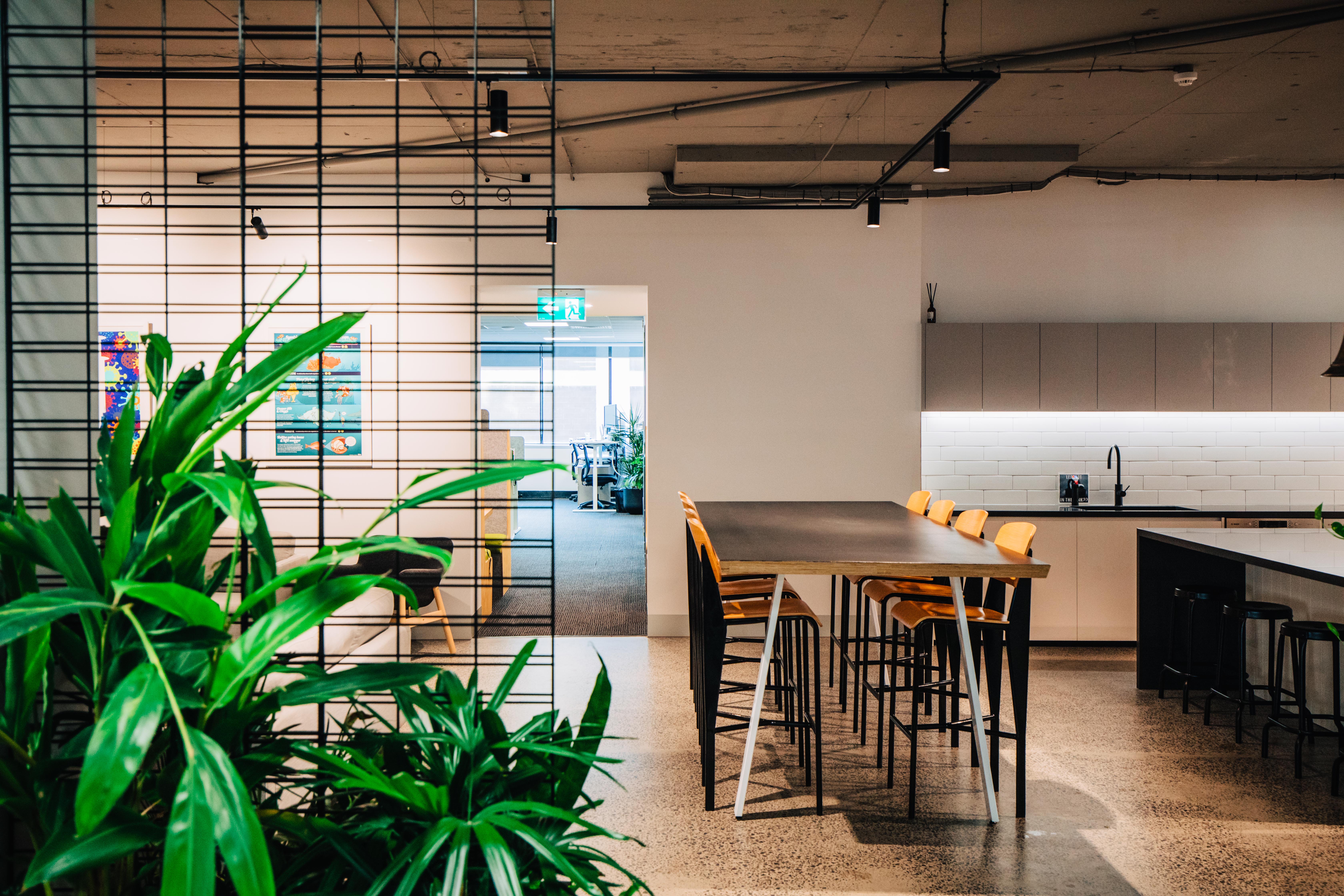 Symmetry Commercial - 128 Exhibiton St-9823