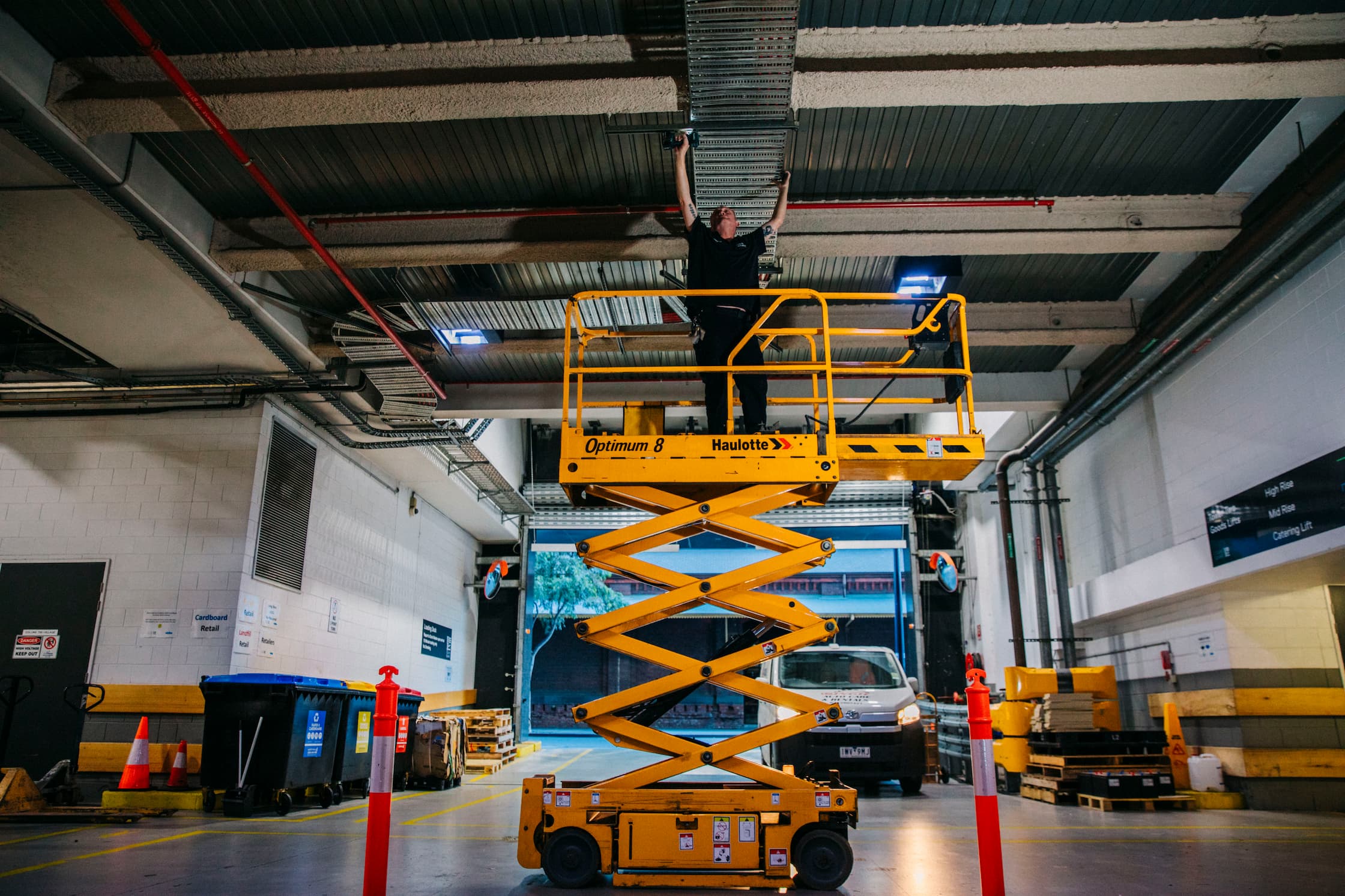 SYMMETRYCOMMERCIAL_COLLINSSQUARE-7857 - c